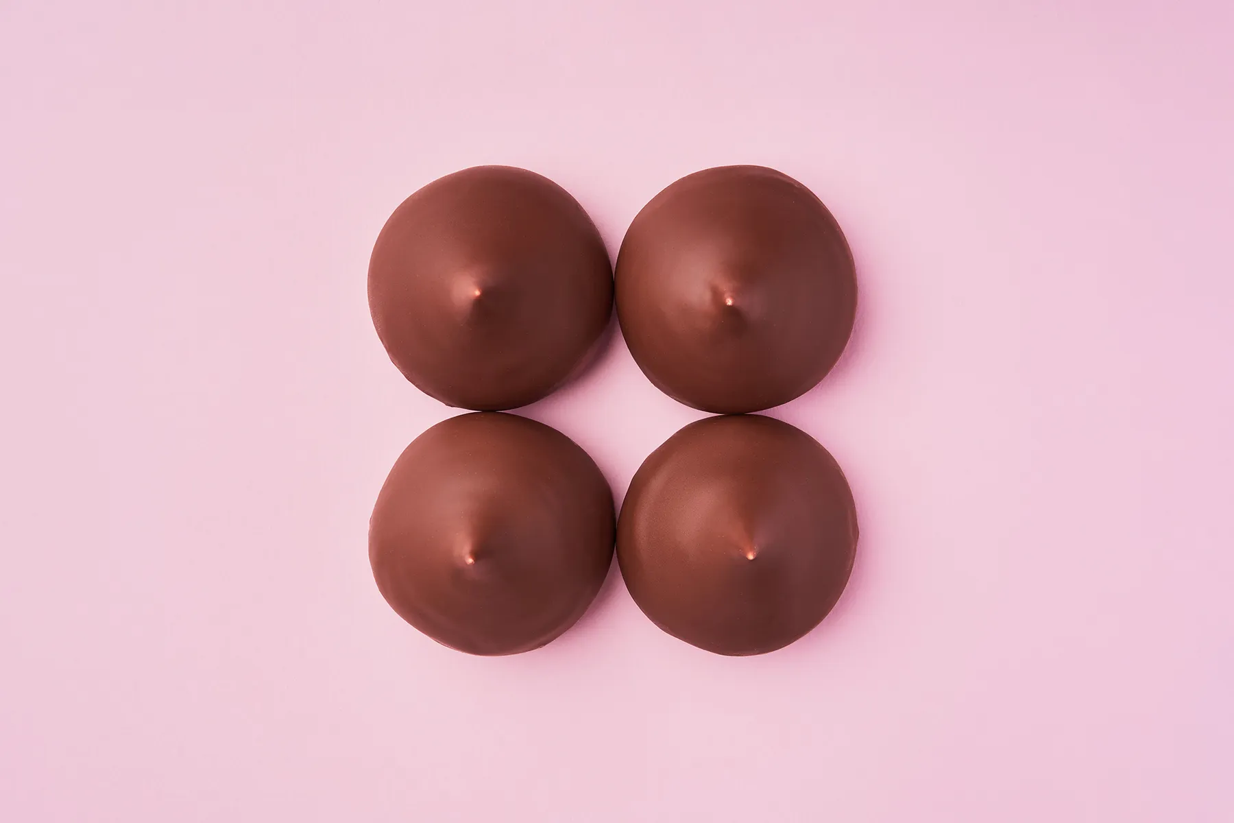 Marshmallow Candies with Strawberry Marmalade