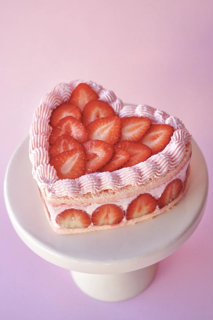 Торт «Полунична валентинка»